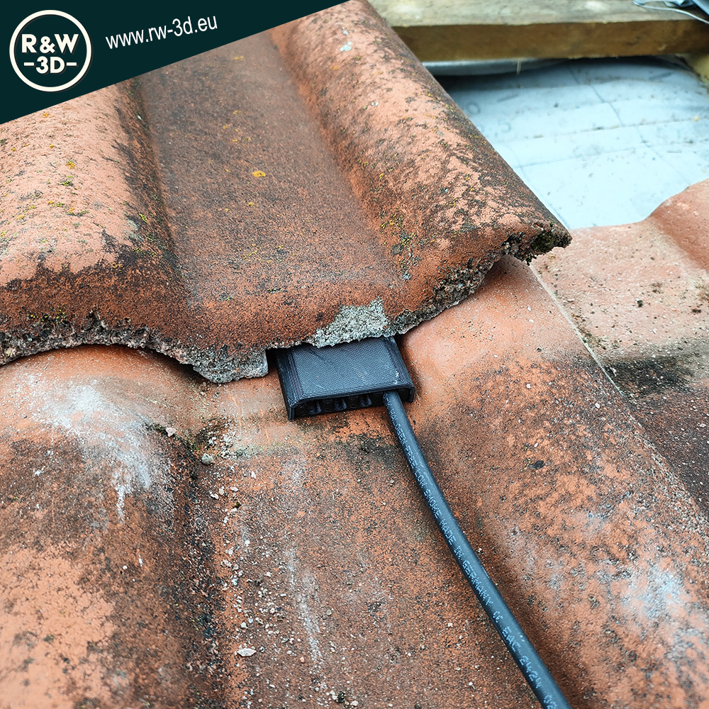 PV Kabeldurchführung Dachdurchführung Ziegeldach Frankfurter Finkenberger Pfanne